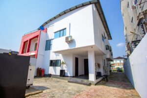 11-Bedroom Semi-Detached House with Rooftop Sit-Out – For Sale in Lekki Phase 1